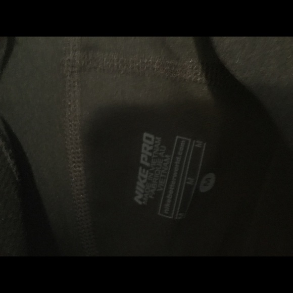 NWT Cropped Nike Pro Spandex - Picture 4 of 4